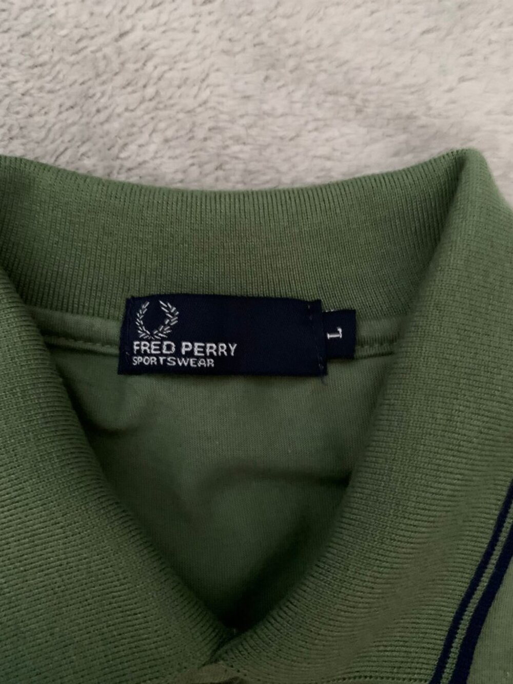 Lightweight Fred Perry Cotton Polo. Large. Authentic Fred Perry. - Picture 6 of 6